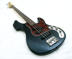 NAGEL Guitars - Classic Bass DragonHEAD